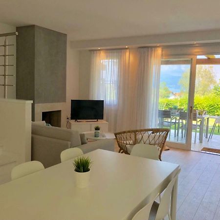 Italia Living Villa Паденге-суль-Гарда Екстер'єр фото