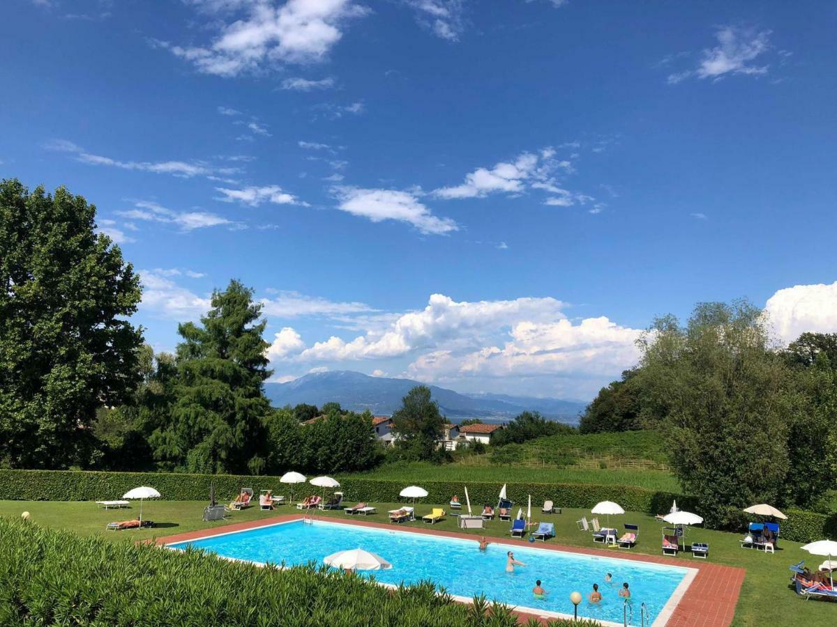 Italia Living Villa Паденге-суль-Гарда Екстер'єр фото