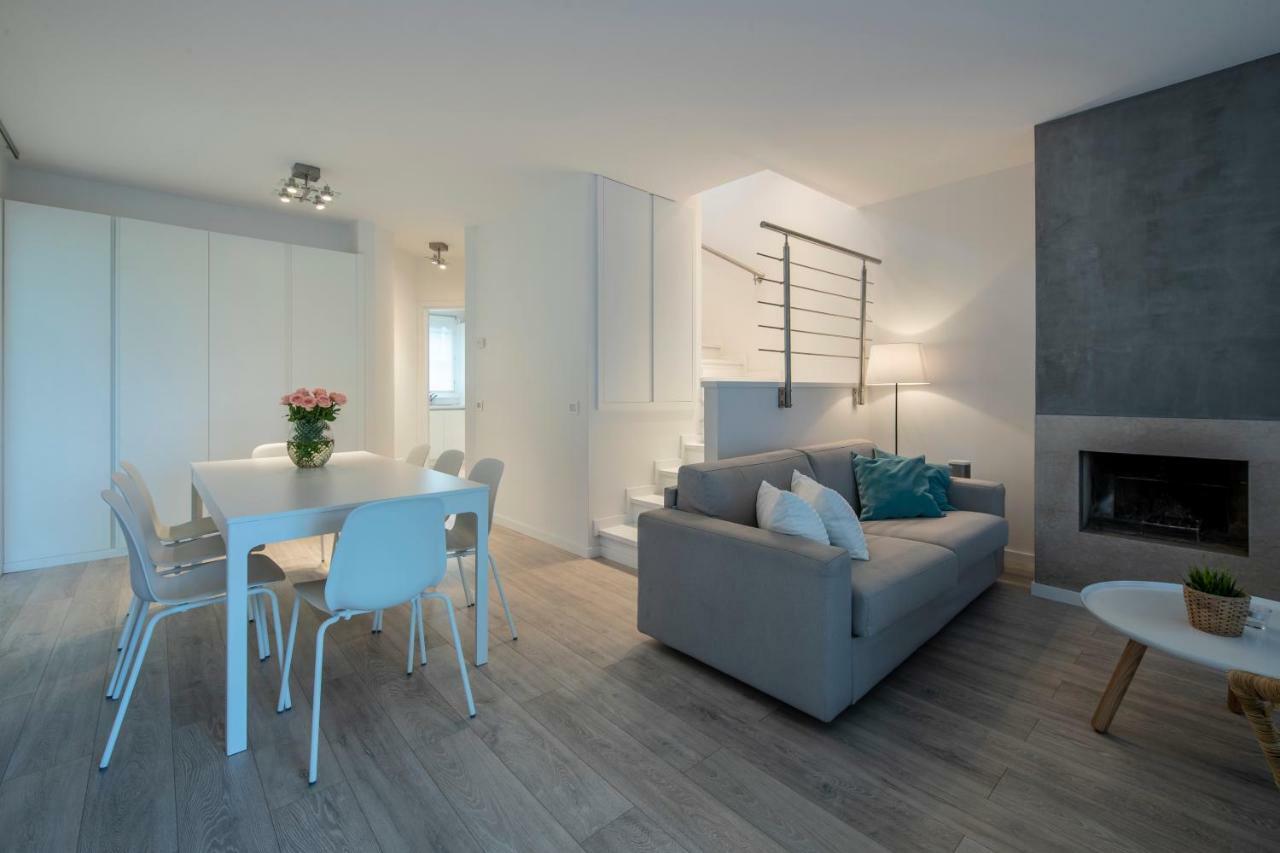 Italia Living Villa Паденге-суль-Гарда Екстер'єр фото
